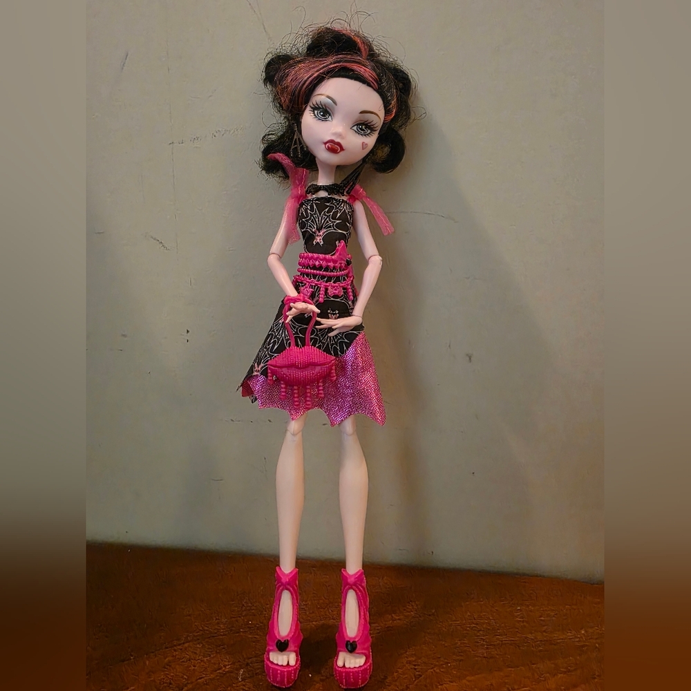 Monster High Frights, Camera, Action Draculaura